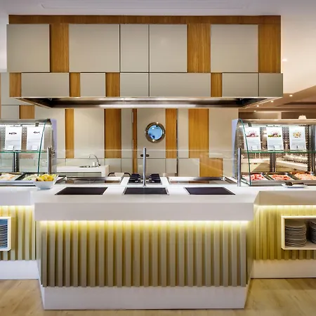 Barcelo Отель 4*