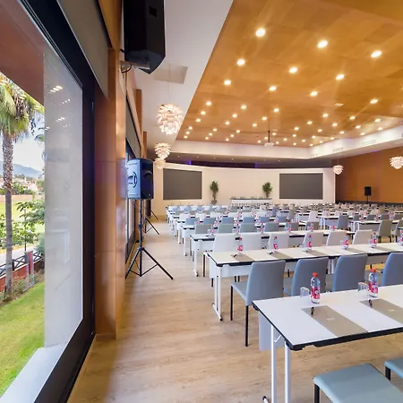 Barcelo Отель 4*