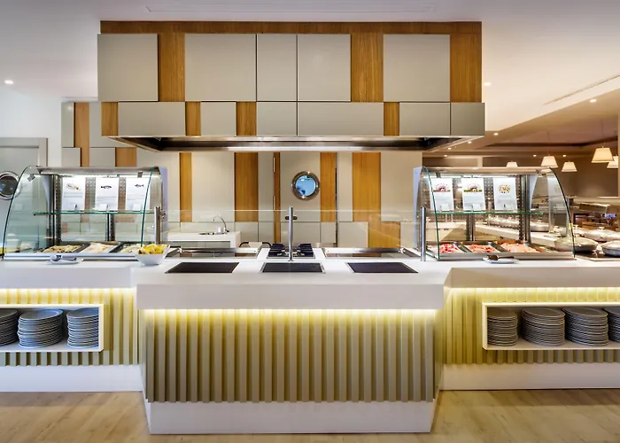 Barcelo Hotel 4*