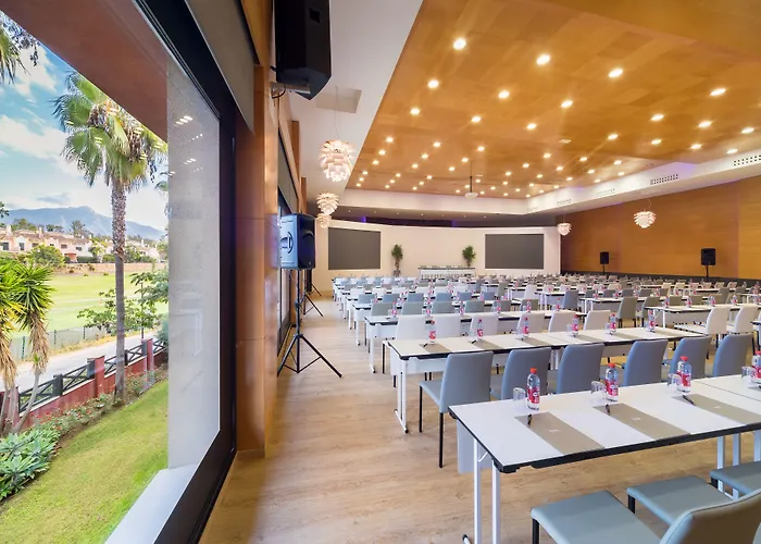 Barcelo Hotel 4*